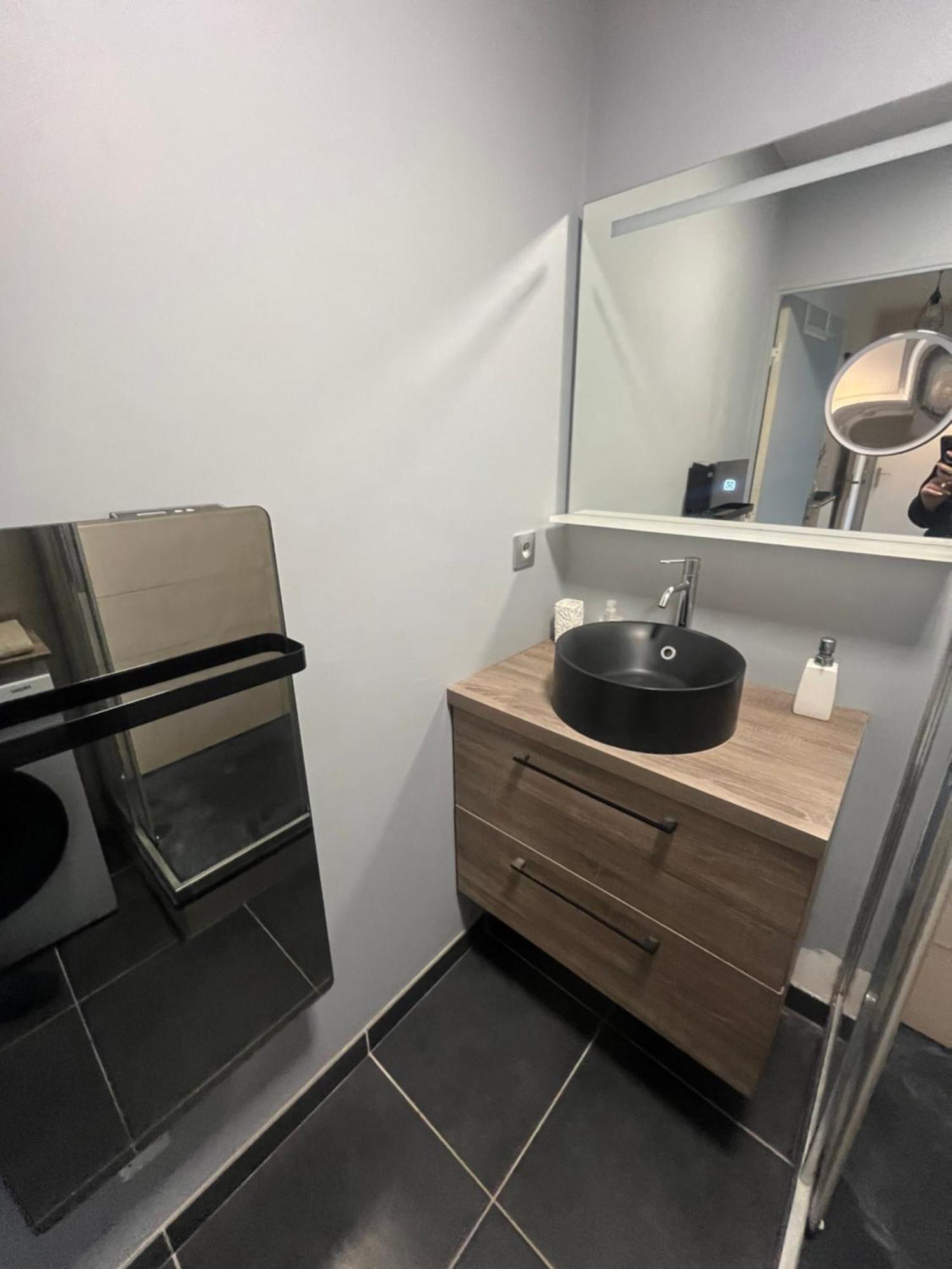 T3 Lumineux Et Convivial, Parking Prive *